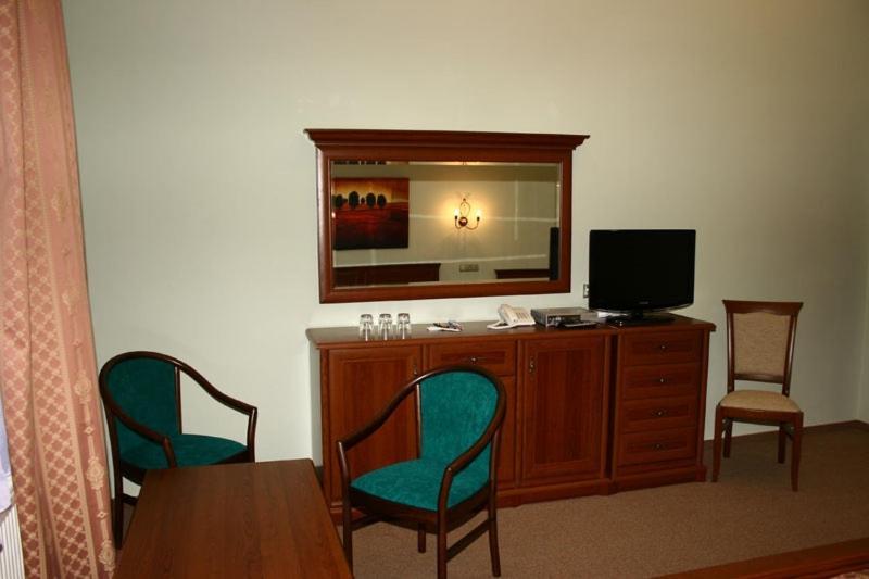 Zlaty Lev Hotell Louny Rom bilde
