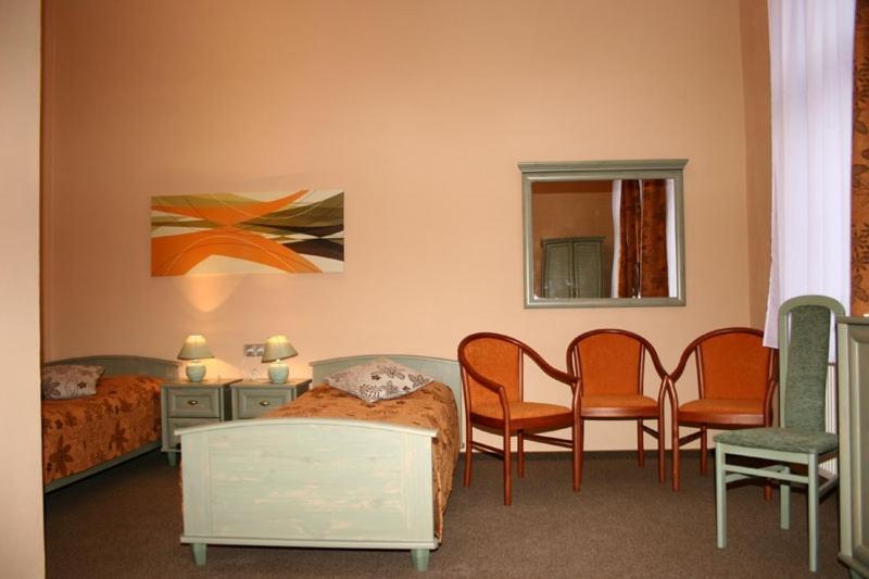 Zlaty Lev Hotell Louny Rom bilde